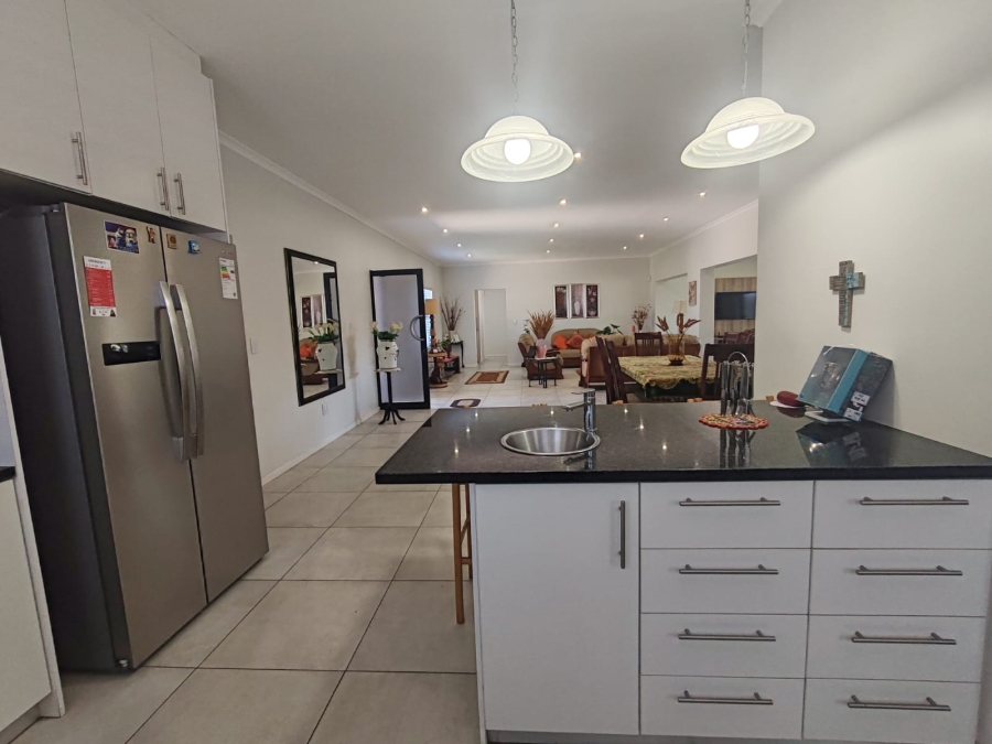 3 Bedroom Property for Sale in Country Club Western Cape